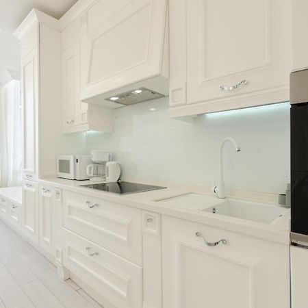 Petrovdom Apartments 10-353 In Rc Central Park, 7 John Mccain Street Kyiv Exterior photo