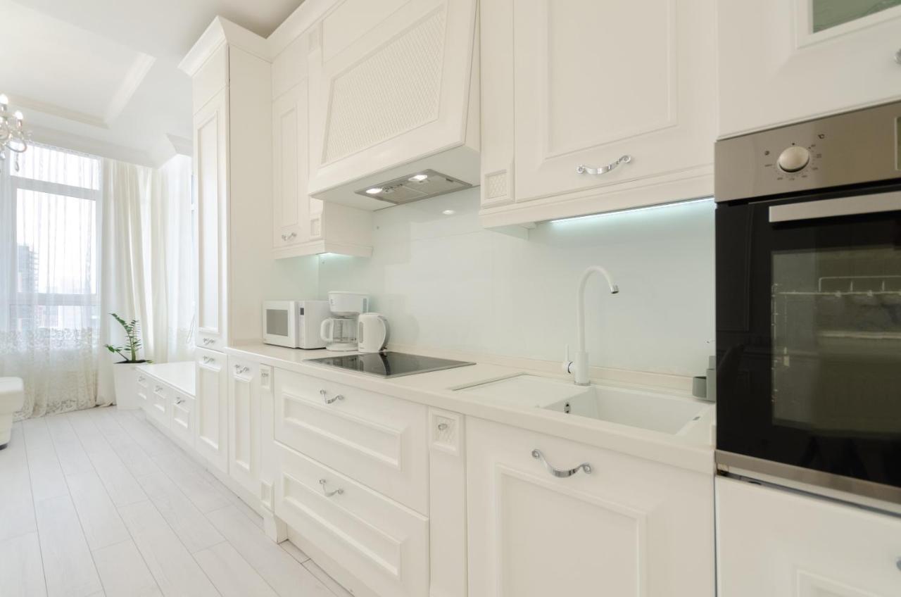 Petrovdom Apartments 10-353 In Rc Central Park, 7 John Mccain Street Kyiv Exterior photo