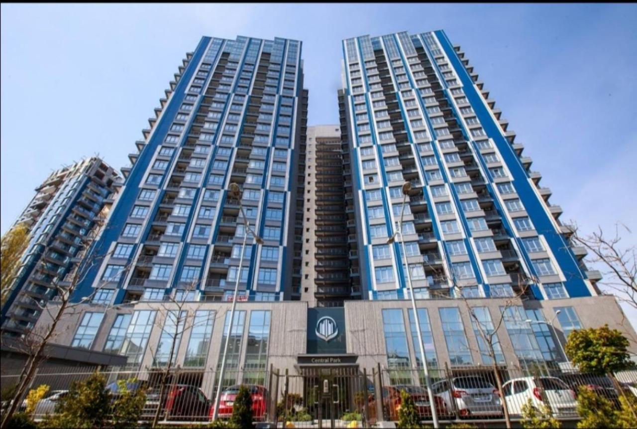 Petrovdom Apartments 10-353 In Rc Central Park, 7 John Mccain Street Kyiv Exterior photo